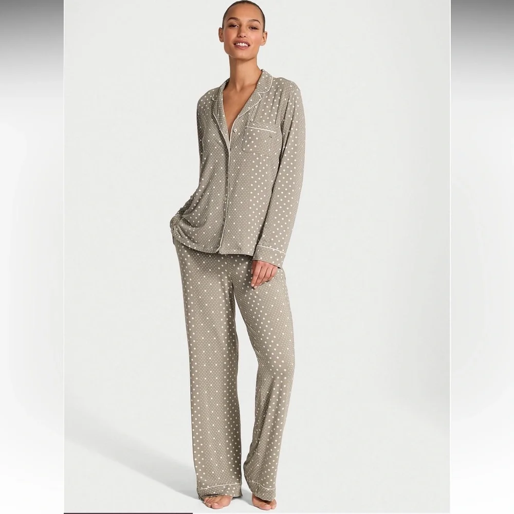 Victoria's Secret Pajama Set Turtle Dove Dotted Stripe - Picture 2 of 5